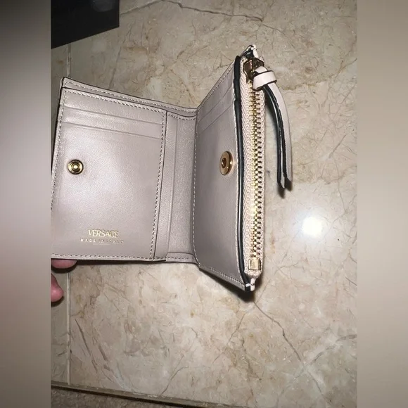 Versace Quilted Lambskin Leather Medusa Wallet Full Set | NEW - Picture 7 of 12